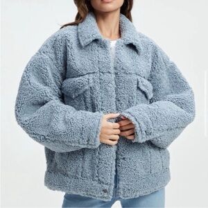 GOOD AMERICAN Good 90's Sherpa Trucker Jacket Blue Sherling